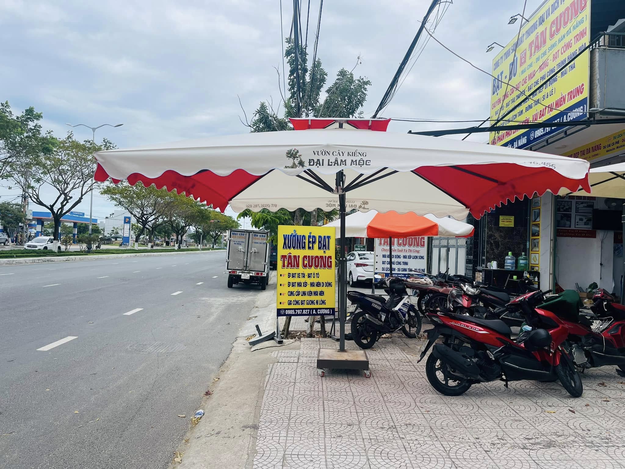 Cung cấp dù che ngoài trời theo yêu cầu khách hàng tại Đà Nẵng – LH 0905.797.827